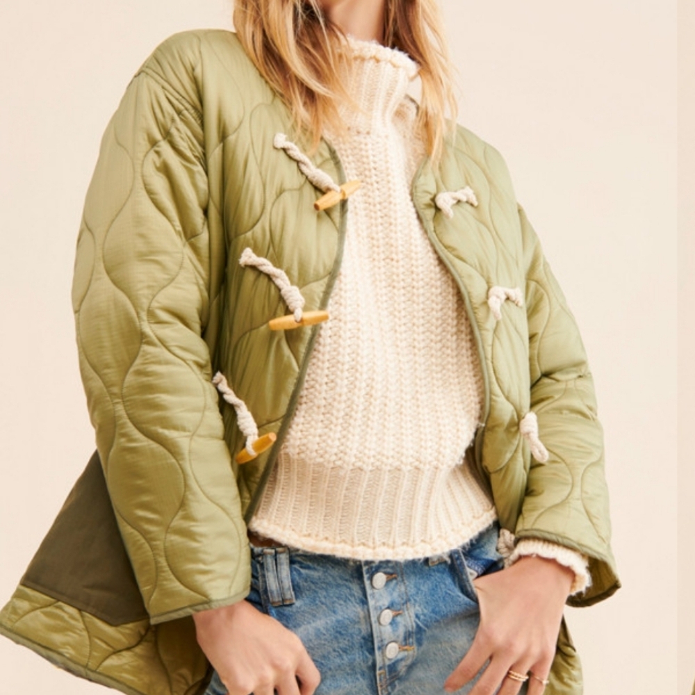 Moon River Free People Khaki Quilted Puffer with Toggle Details
